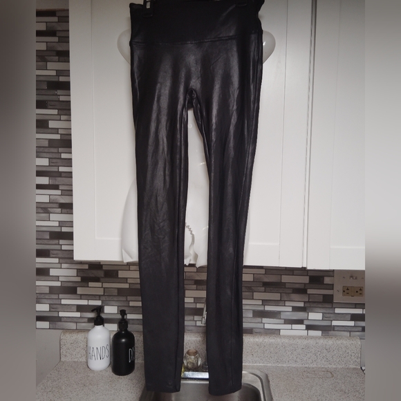 SPANX Faux Leather Leggings Sz-S - Picture 2 of 6